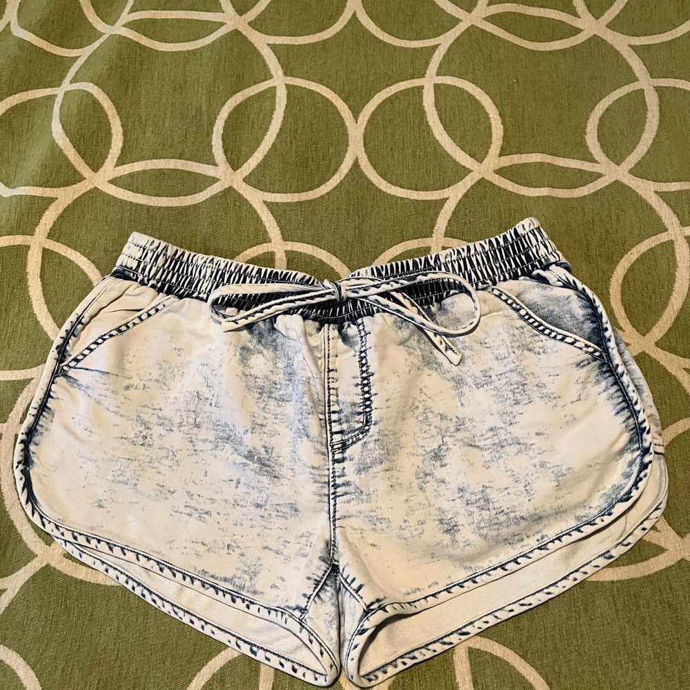 Women’s Mossimo Shorts Size L